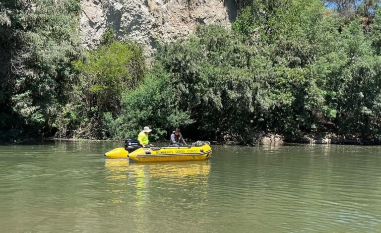 Bomberos encontró fallecido a joven desaparecido en las aguas del río Claro en Molina