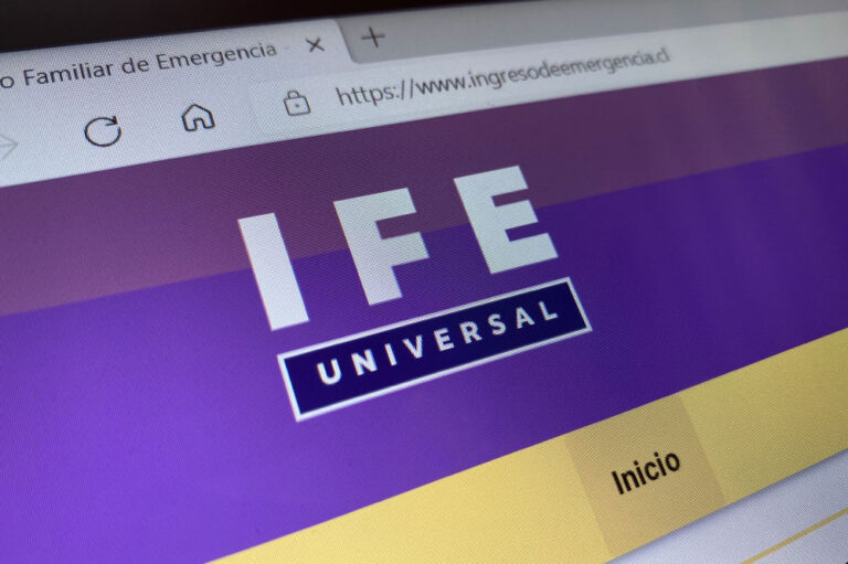 Comenzó a pagarse IFE Universal de noviembre