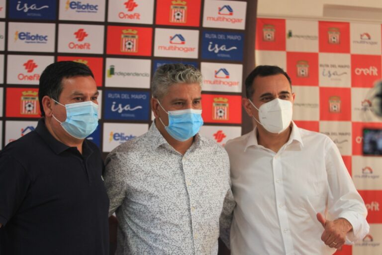 Dirección Técnica Deportiva con asesorías externas marcarán modelo Curicó Unido 2022