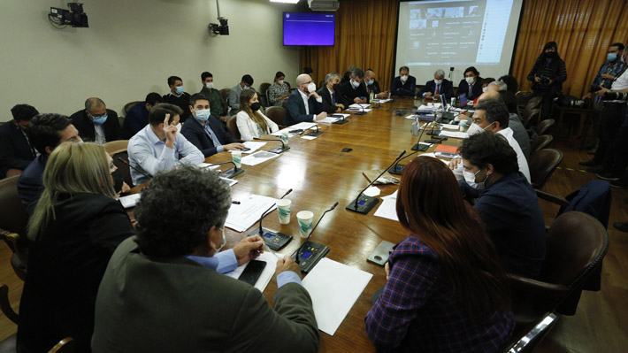 Comisión de Constitución rechazó idea de legislar proyecto de quinto retiro del 10% de fondos previsionales