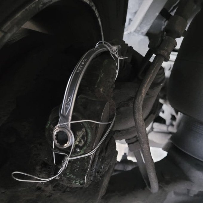 Ministerio de Transportes sacó de circulación bus con sistema de frenos reparado con alambres