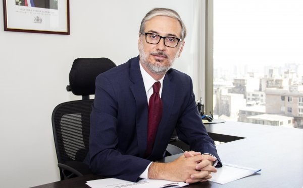 Ministerio de Educación pidió la renuncia al director de la Junaeb