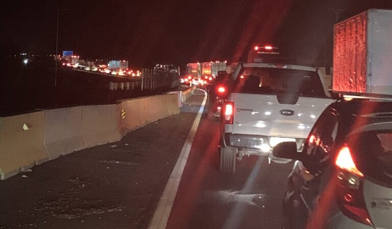 Diputado Felipe Donoso oficiará al MOP tras taco de más de 13 horas por accidente en la Ruta 5