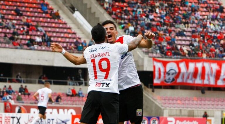 Curicó Unido es puro rock en el Torneo Nacional