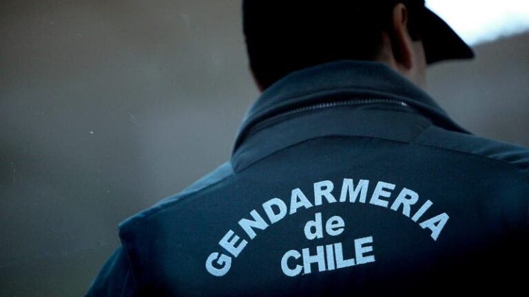 Gendarme fue detenido por amenazas de muerte a su expareja en Curicó