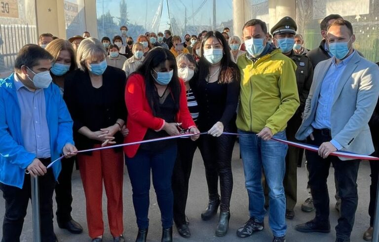 Vecinos de Las Cinco Villas de Sarmiento de Curicó inauguraron nueva sede social