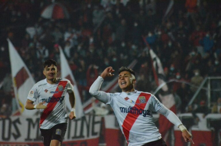 Curicó Unido finaliza la primera rueda en el cuarto lugar