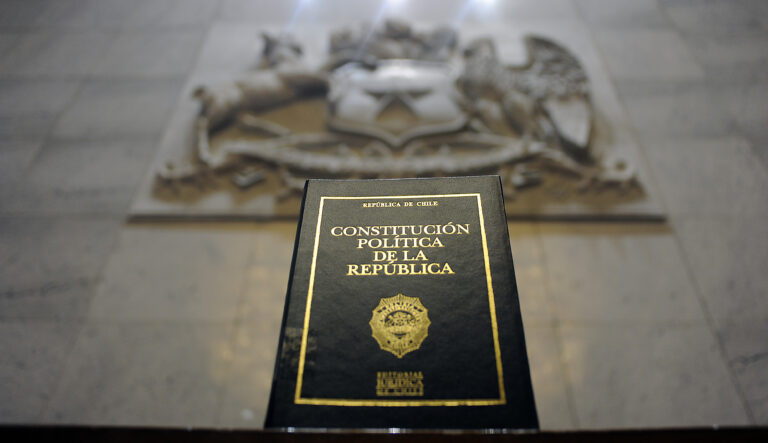 Encuesta Cadem: 48% de los chilenos votaría rechazo en el plebiscito de salida