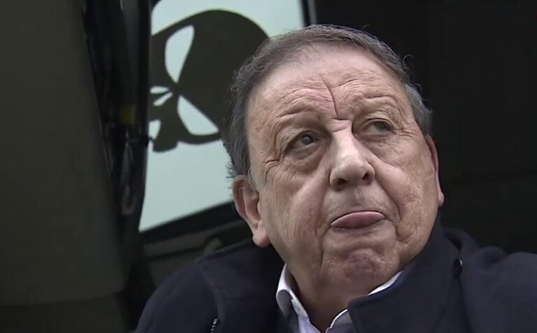 Camioneros forestales echaron de protesta e insultaron a Sergio Pérez en Duqueco