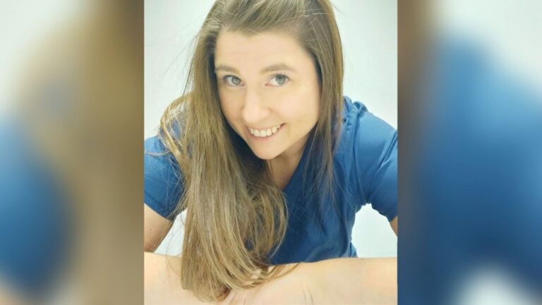 Enfermera apuñalada fue dada de alta este jueves