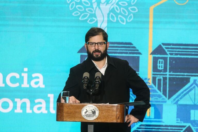 Gobierno entregará bono de 120 mil pesos para 7,5 millones de personas