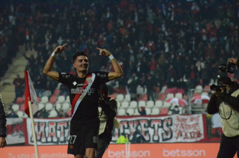 ¡Partidazo! Curicó Unido vence a la UC en una jornada épica