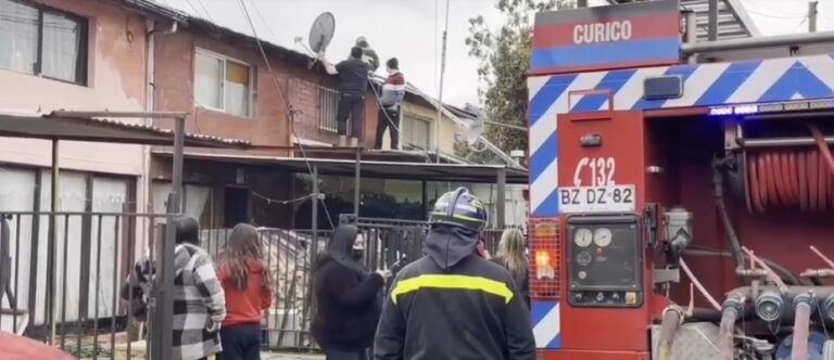 Incendio destruyó por completo una casa en el sector Vaticano