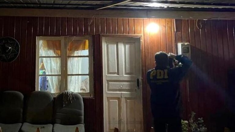 Adolescente de 16 años murió electrocutado tras manipular cargador de celular en Ovalle