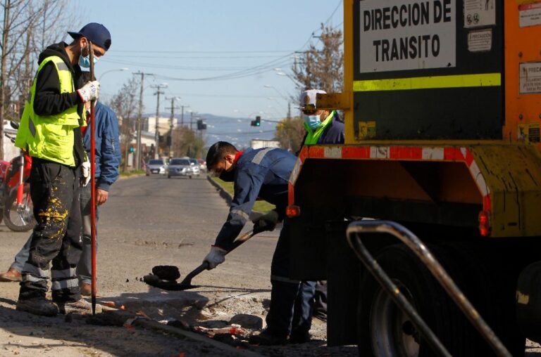 Curicó podría contar con nuevo camión bacheador a fin de año