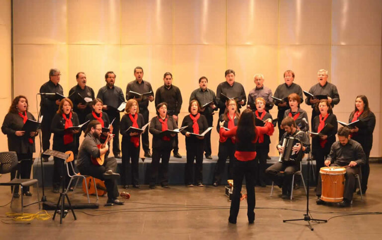 Tras 20 años vuelve el festival interregional de coros de profesores de Chile