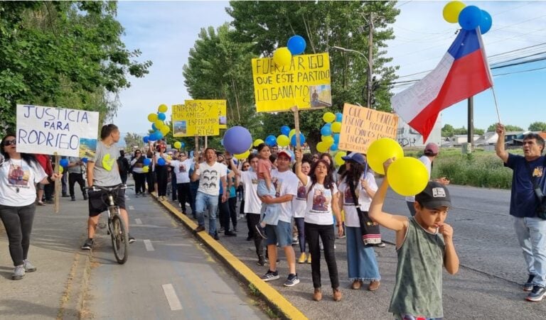 Conductora prófuga involucrada en colisión que dejó grave a motorista en Molina ya está identificada