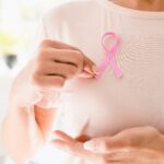 Unidad de Oncología de Curicó organiza el "primer desfile rosa" para concientizar sobre el cáncer de mama