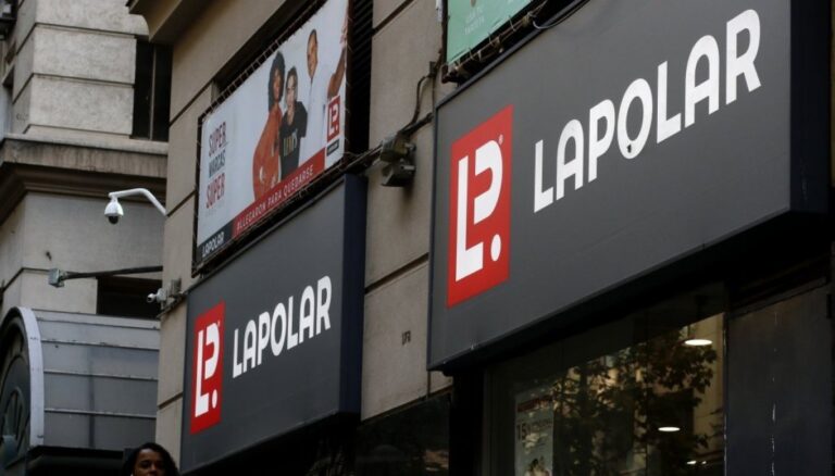 Levi's investiga venta de posibles productos falsificados en La Polar