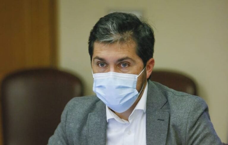 Solicitan informar en qué está el proyecto para mejorar el acceso sur a Curicó