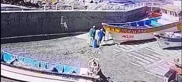 Carabineros detuvo a delincuentes que robaron combustible a lancha de pesca en Duao