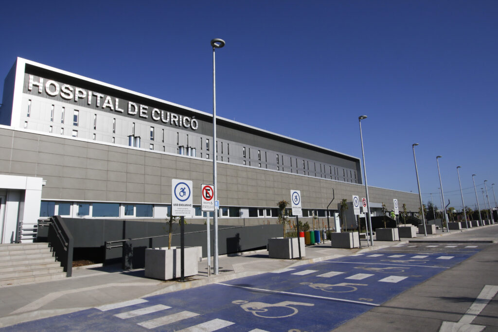Hospital de Curicó emite declaración tras denuncia por falta de insumos pediátricos
