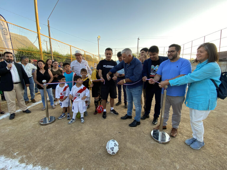 Juventud Santa Marta de Sarmiento inauguró su nueva cancha de baby fútbol