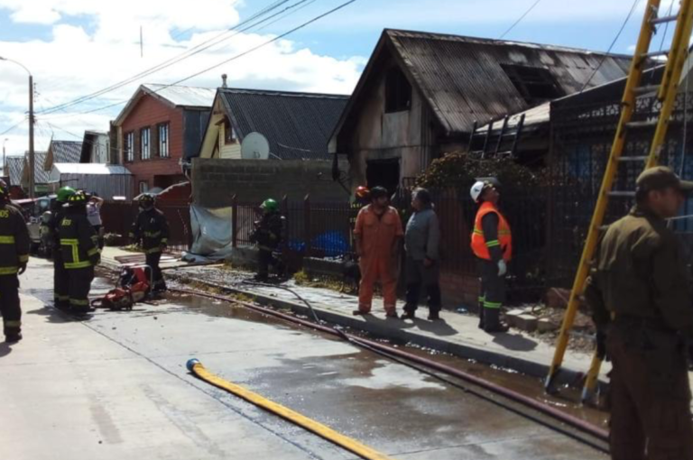 Tragedia en Punta Arenas: dos niños y dos mujeres mueren en incendio