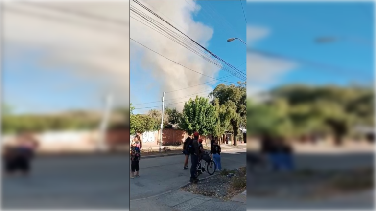 Incendio que afectó a cinco casas en el sector Aguas Negras habría sido intencional