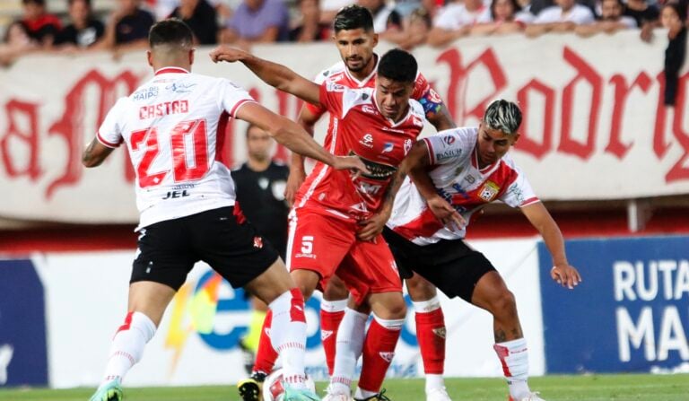 Curicó Unido no pudo ante el colista del torneo nacional