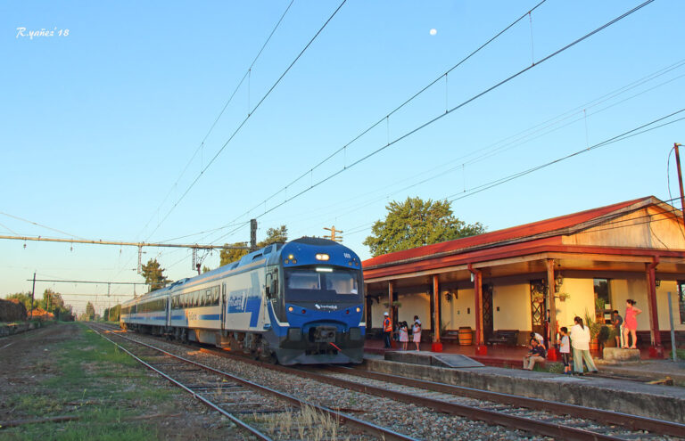 Este viernes se realiza reapertura de estación de ferrocarriles de Molina