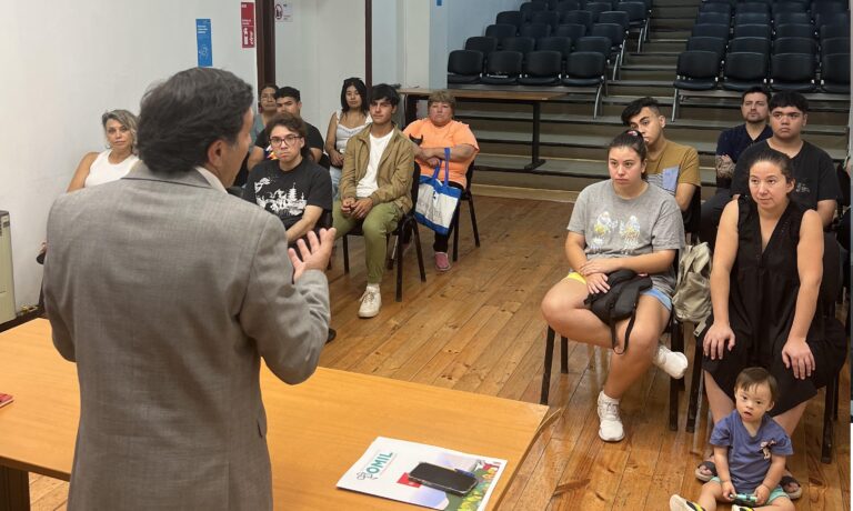 Romeral entrega beneficio a universitarios para acceder a departamentos en Talca