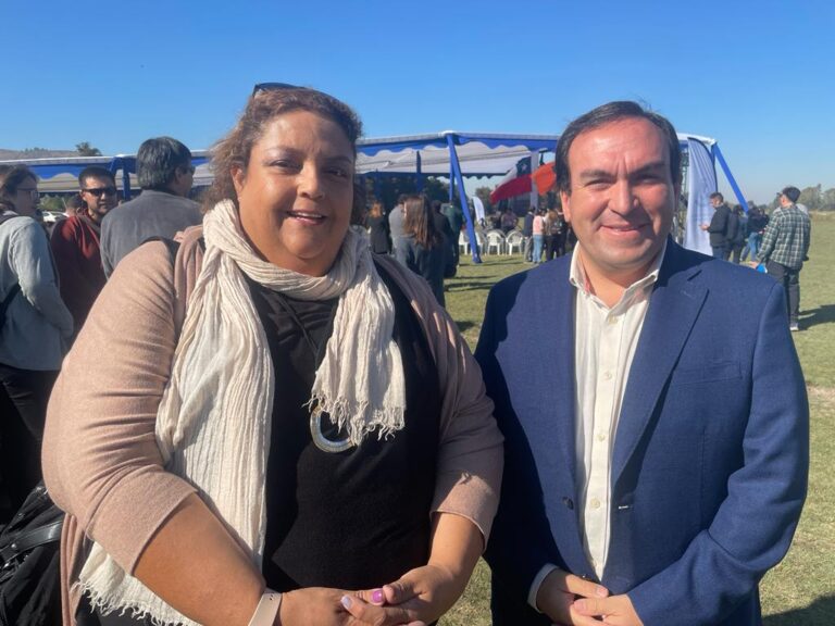 Diputado Donoso (UDI) se reúne con seremi de transporte para solicitarle que la locomoción respete la tarifa escolar