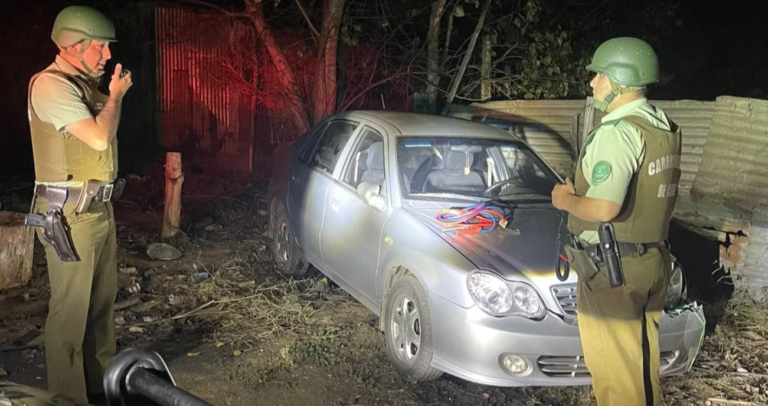 Delicuentes roban a conductor en autopista y lo lanzan desde su auto en movimiento