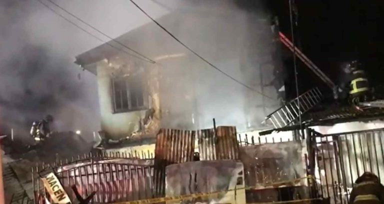 Niña de 13 años logra escapar de incendio que termina con un menor y dos adultos muertos en Talca