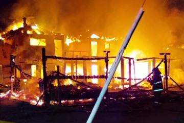 Incendio destruye vivienda en fundo Apaltahua de Rauco