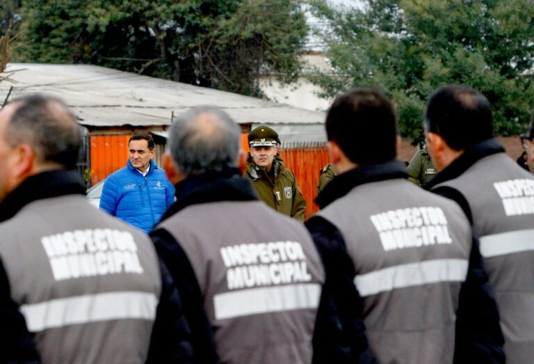 Operativo preventivo masivo en sur poniente de Curicó dejó seis detenidos