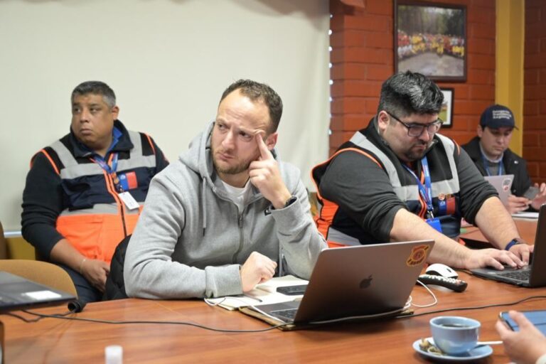Diputado Guzmán recurrirá a Contraloría por presunta negligencia de la DGA que impidió enviar Alerta SAE en Licantén