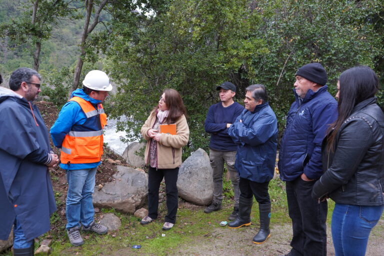 Equipos municipales de Curicó realizan inspección a esteros que desembocan en el río Lontué