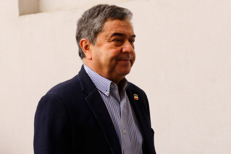 Presidente del Senado llamó a “no jugar al empate” en investigación por Caso Convenios
