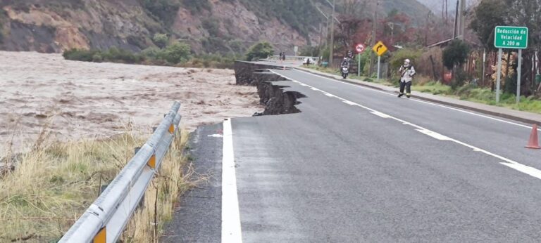 Seremi de Obras Públicas estima que reconstrucción de vías y defensas fluviales en Curicó tardaría dos años