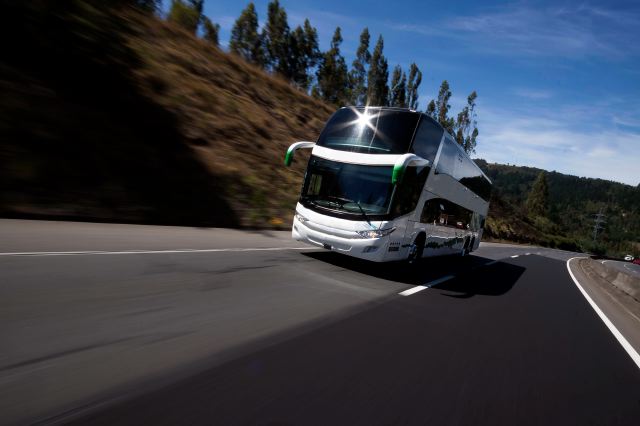 Anuncian sumario administrativo por bus que llevaría a estudiantes a Santiago pero no llegó