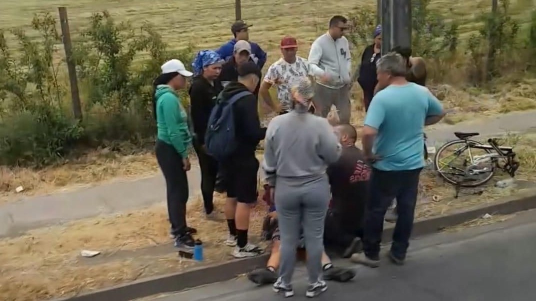 Destacado ciclista internado tras ser colisionado mientras entrenaba