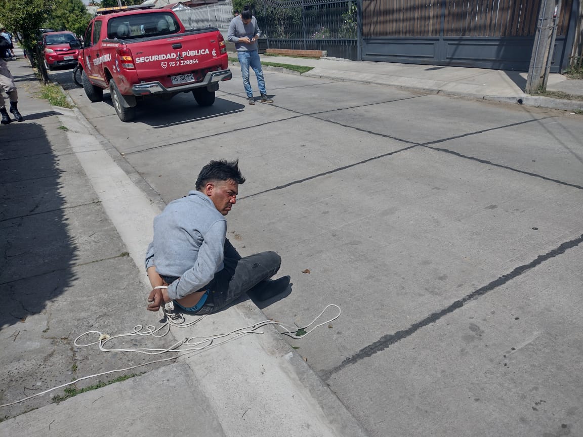 Vecinos frustran robo y retienen a delincuente en Santa Fe