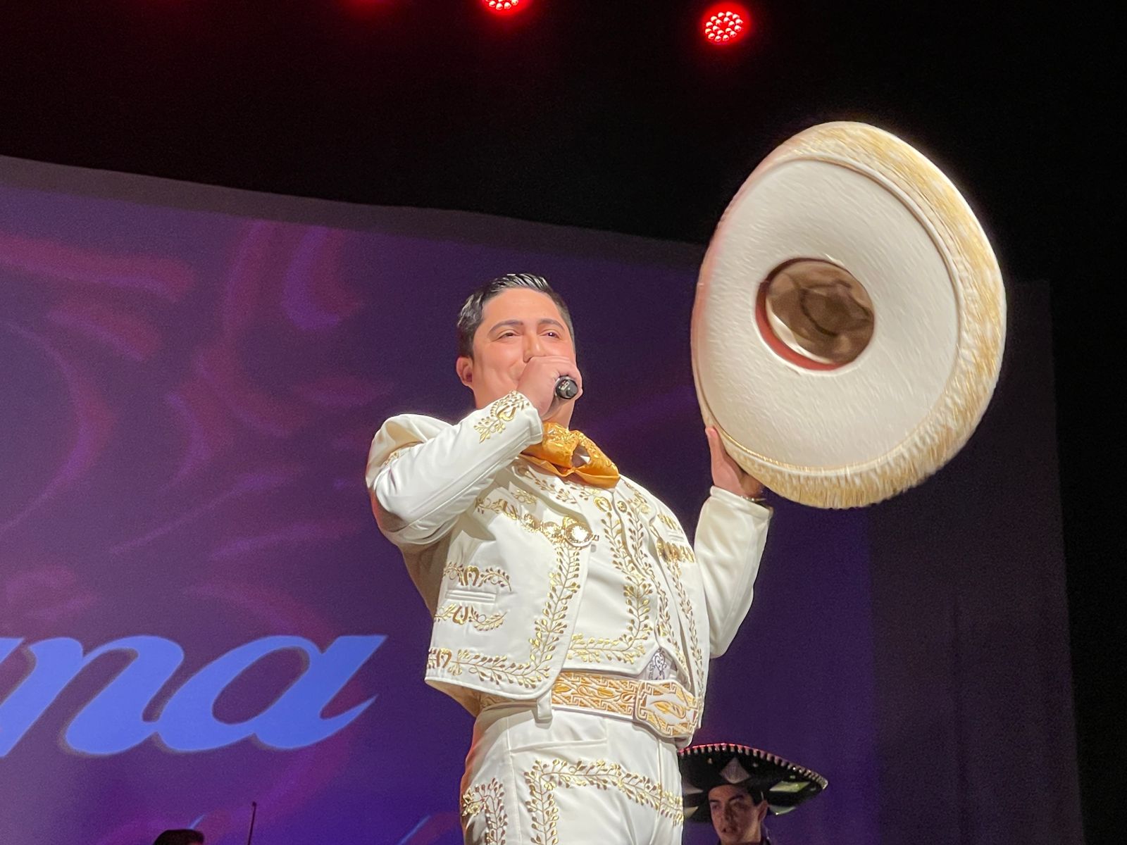 Curicó vivió "Una Noche Mexicana" En el Teatro Provincial