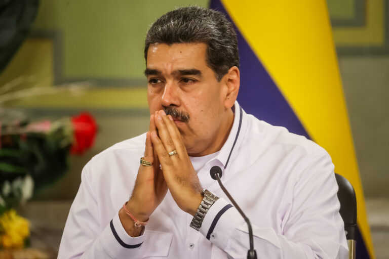 Ministro peruano a dictador Maduro: "Es mejor ser último en deportes que en economía"