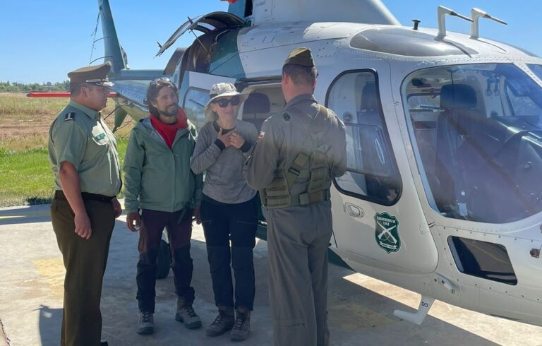 Carabineros rescató a turistas extranjeros atrapados por aluvión en la cordillera de Molina