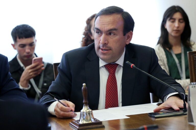 Diputado Donoso exige acción de Defensor de la Niñez por caso de niño de 3 años que recibió bala loca en San Bernardo