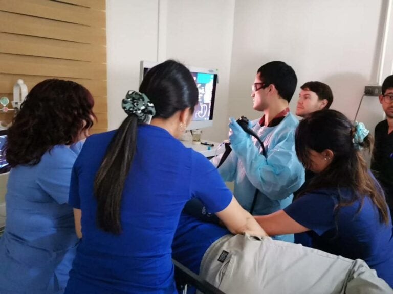 Molina realizó exitoso operativo que busca reducir listas de espera para toma de endoscopias