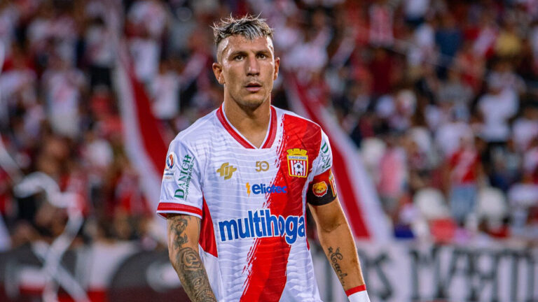 Franco Bechtholdt vestirá los colores de Cobresal en la temporada 2024